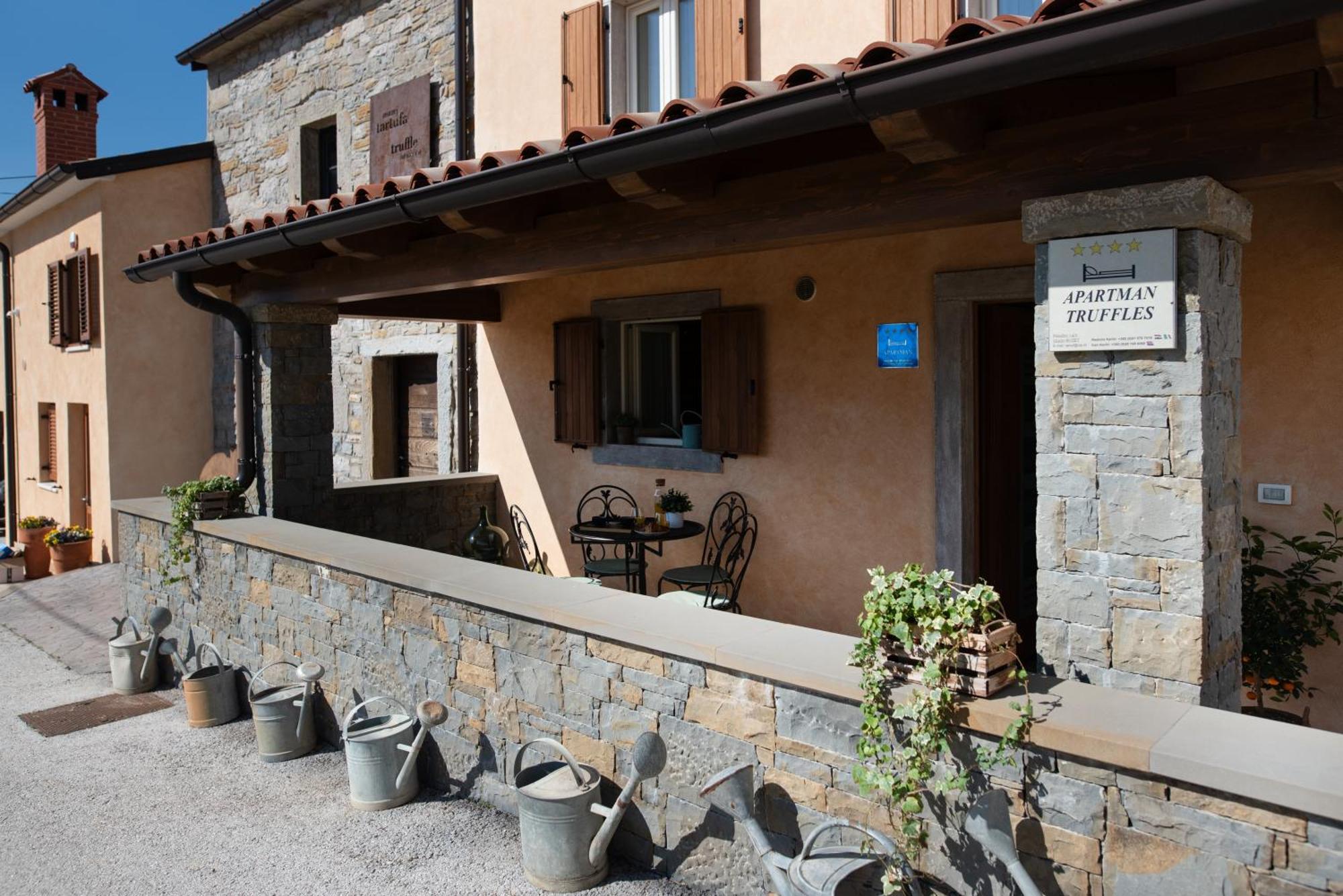 Truffle House Karlic Lejlighed Buzet Eksteriør billede