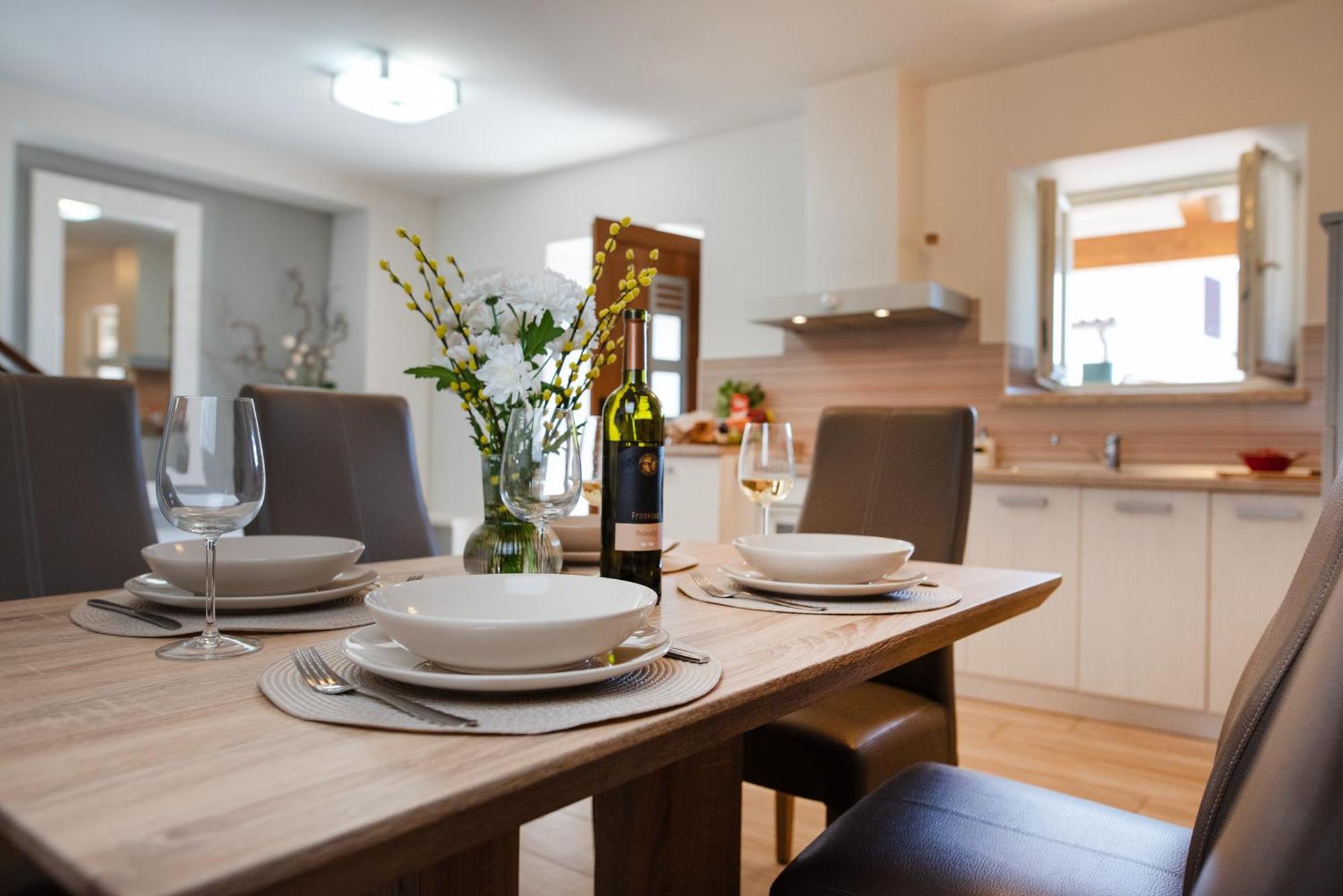Truffle House Karlic Lejlighed Buzet Eksteriør billede