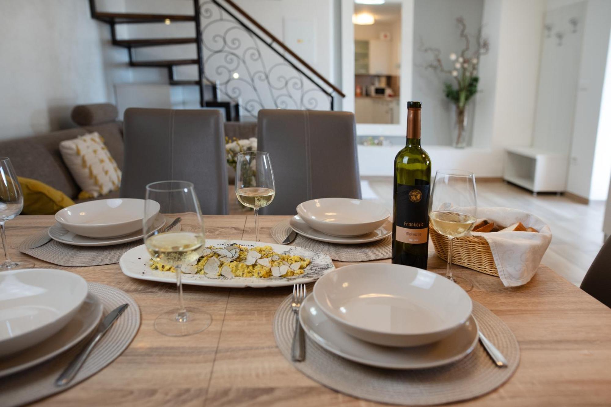 Truffle House Karlic Lejlighed Buzet Eksteriør billede